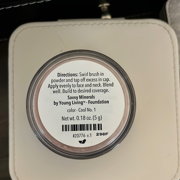 Savvy Minerals Foundation cool no 1 - Picture 3 of 4